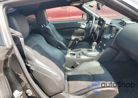 2016 Nissan 370Z Base z USA, uszkodzony, nr VIN JN1AZ4EH5GM932247